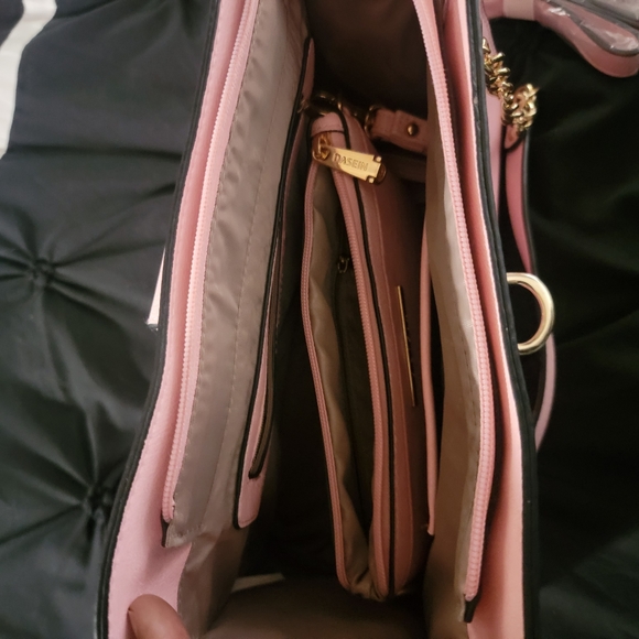 Pink Faux Leather  Bag w/wristlet new no tag - Picture 8 of 9